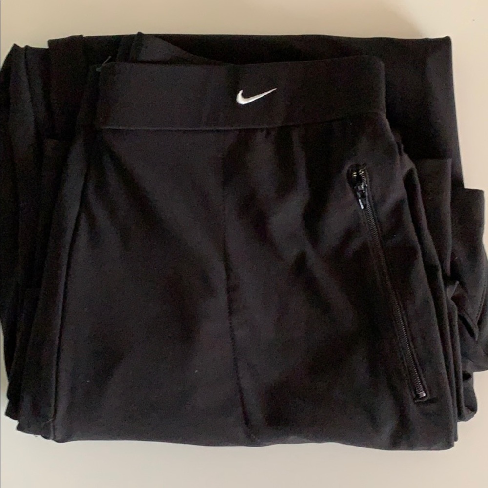 Nike Woman’s Black Dri-Fit Pants Size XL